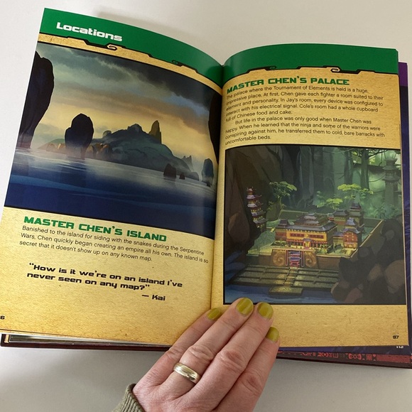 Lego Ninjago Offical Guide Book - Picture 5 of 6